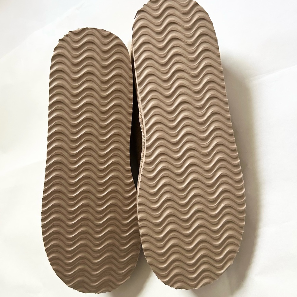 Slippers - Picture 5 of 5